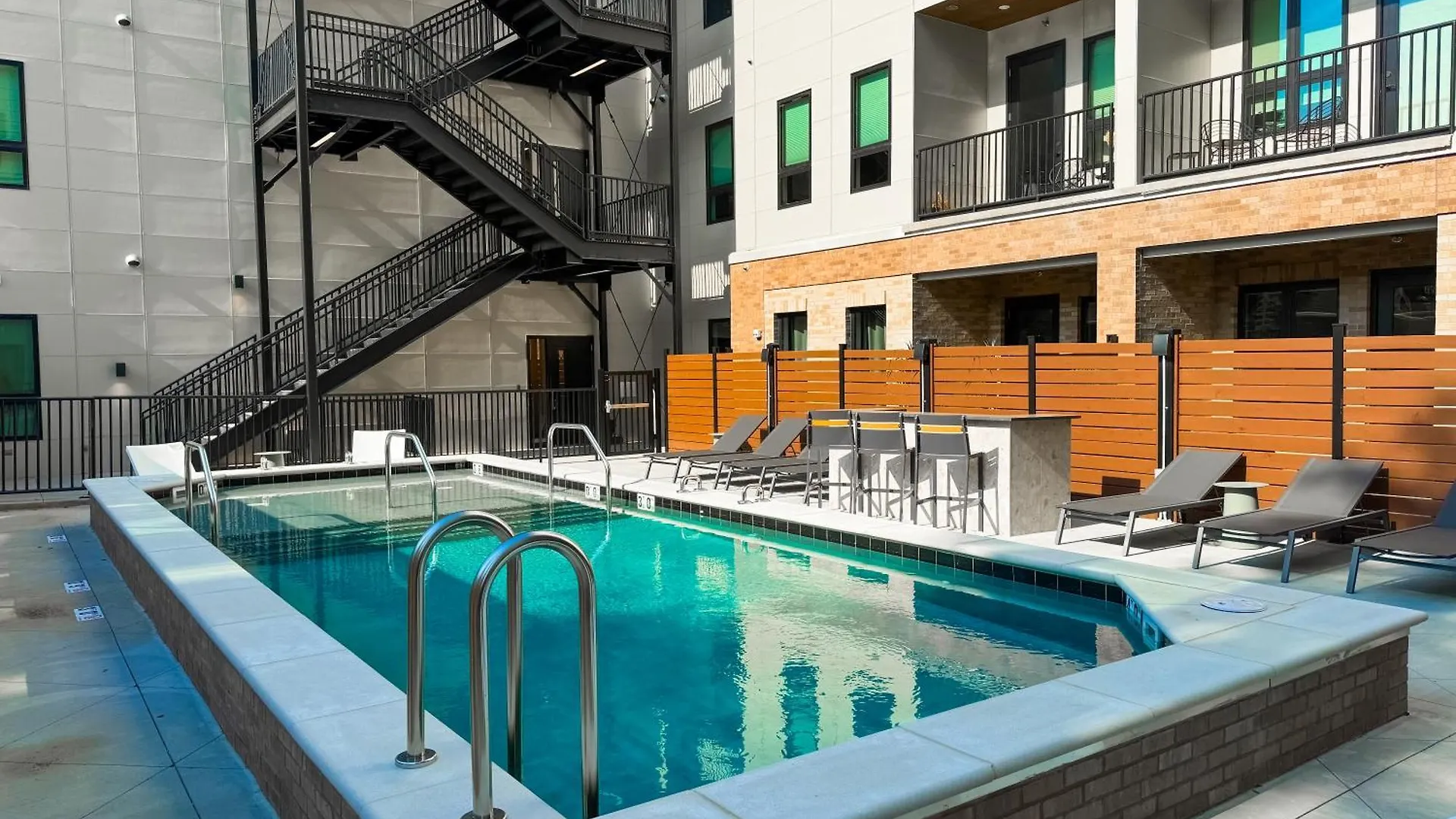 Holiday home The Sound Wave On Music Row Close To Broadway W Pool Nashville United States